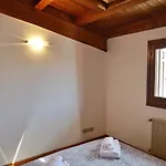 Lounge Del Duca, Centralissimo Bicamere Su Due Livelli - Posto Auto A Richesta Apartamento