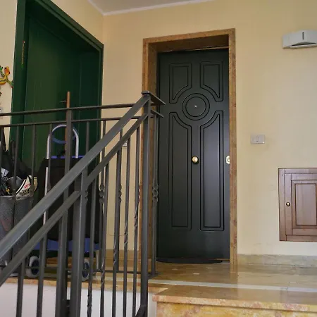 Lounge Del Duca, Centralissimo Bicamere Su Due Livelli - Posto Auto A Richesta Apartamento *