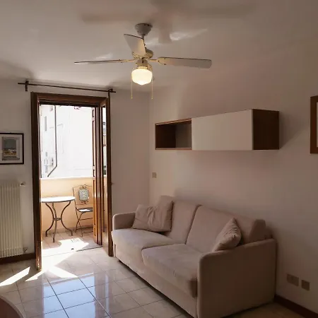 Appartement Lounge Del Duca, Centralissimo Bicamere Su Due Livelli - Posto Auto A Richesta