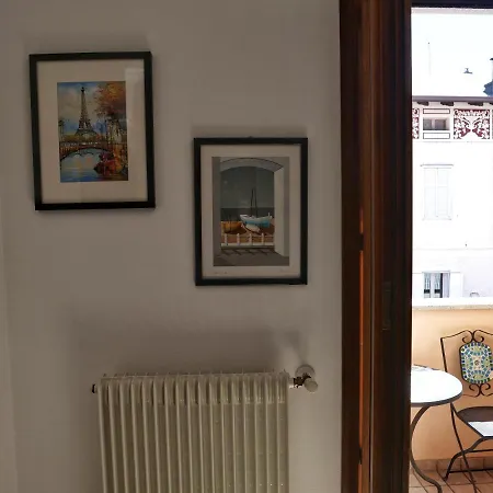 Lounge Del Duca, Centralissimo Bicamere Su Due Livelli - Posto Auto A Richesta Appartement