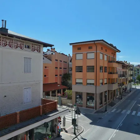 Lounge Del Duca, Centralissimo Bicamere Su Due Livelli - Posto Auto A Richesta * 그라도