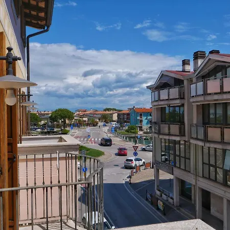 Lounge Del Duca, Centralissimo Bicamere Su Due Livelli - Posto Auto A Richesta 아파트 그라도